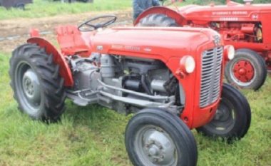 Traktori shtyp për vdekje një fëmijë në Mamushë