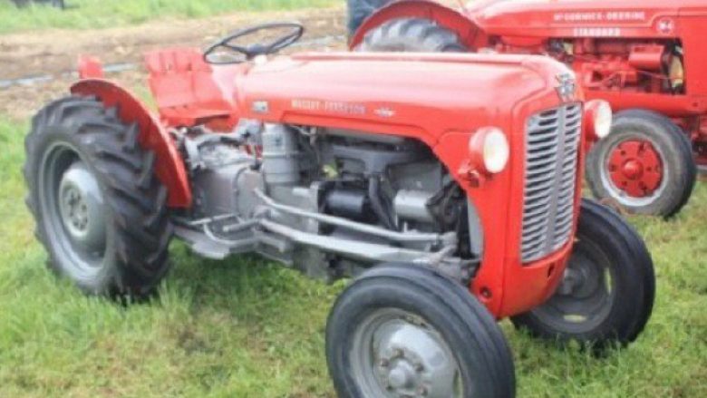 Arrestohen tre persona për vjedhjen e traktorit në rajonin e Resnjës
