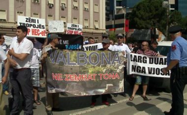Protestë kundër hidrocentraleve: Larg duart nga Valbona