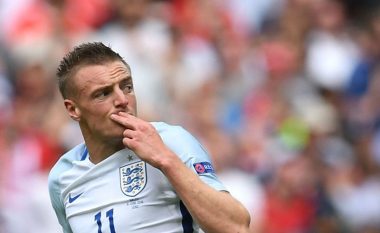 ‘Vardy do të qëndroj te Leicesteri’