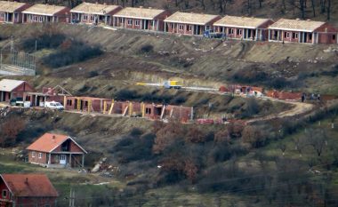 Shtëpitë për serbët në veri do të ndërtohen pavarësisht kundërshtimeve