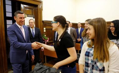 Veseli, studentëve në Sofje: Ju jeni trashëgimtarët e traditës rilindase