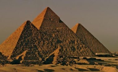Piramida e Keopsit ka një gabim inxhinierik! (Foto)
