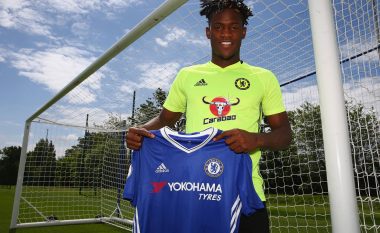 Zyrtare: Batshuayi transferohet te Chelsea (Foto)