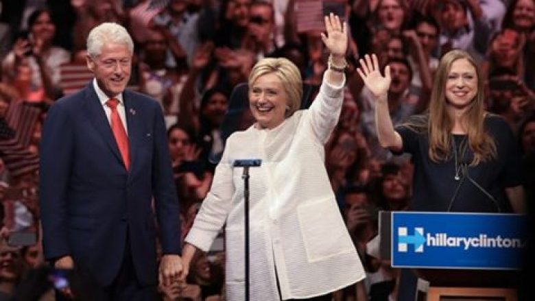 Veseli për Hillary Clinton: Mikja e madhe e Kosovës bëri historinë në SHBA