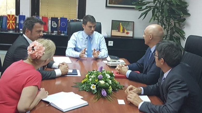 Ministri i ekonomisë Driton Kuçi takon drejtorin e Zyrës së Bankës Botërore në Maqedoni
