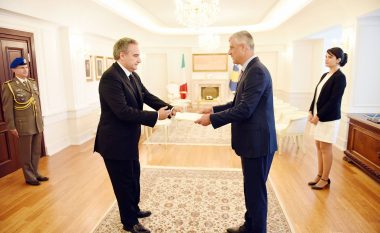 Presidenti Thaçi pranoi kredencialet e ambasadorit të ri të Italisë