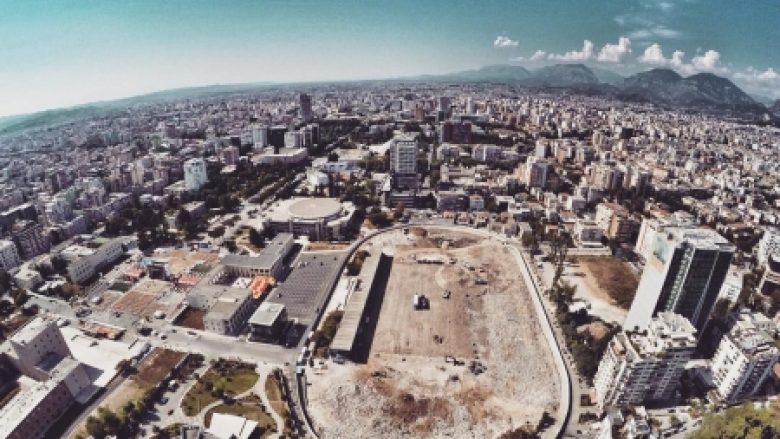 Rrënohet stadiumi i Tiranës, “Qemal Stafa” (Foto)