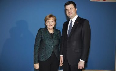 Basha e Merkel flasin në telefon pas arritjes së marrëveshjes për reformën në drejtësi