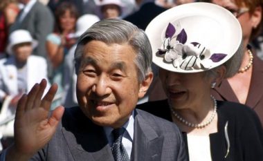 Japoni, Perandori Akihito njofton se do abdikojë nga froni