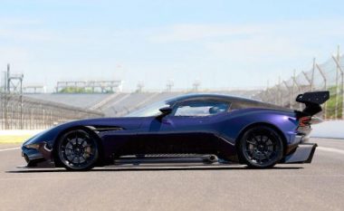 Vetura e rrallë e Aston Martin në ankand (Foto)