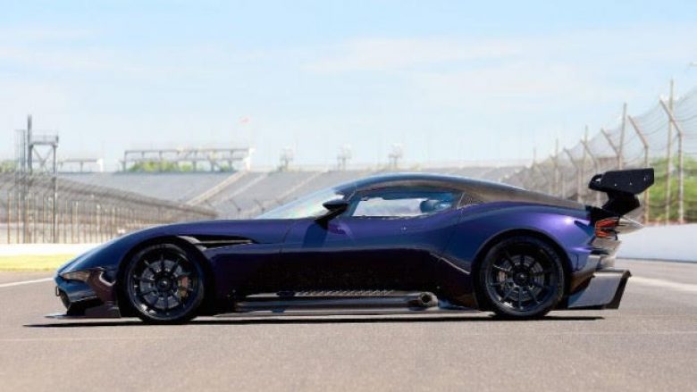 Vetura e rrallë e Aston Martin në ankand (Foto)