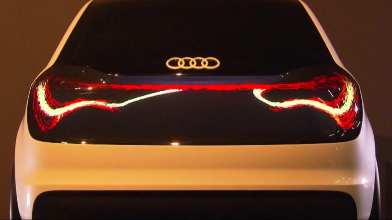 Audi, me sistem të mahnitshëm ndriçimi (Video)