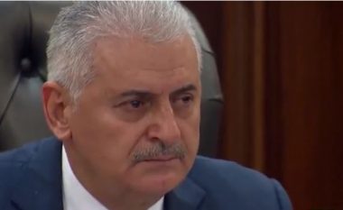 Shikoni si qan kryeministri turk nga pyetja që i bëri nipi i tij (Video)