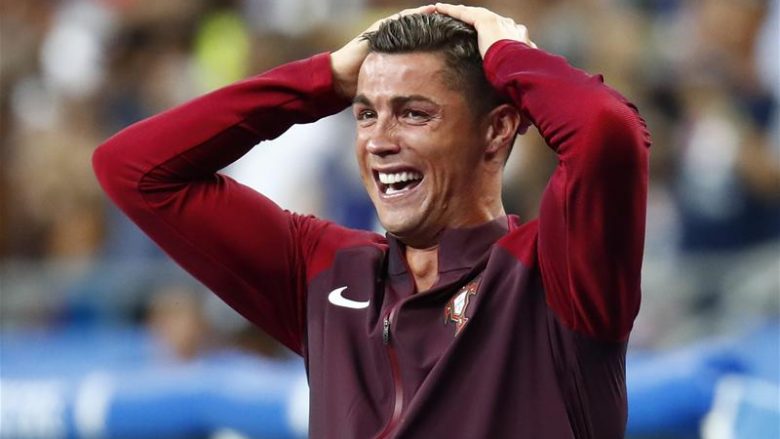 Ronaldo shpërthen në lot në momentin e golit (Foto/Video)