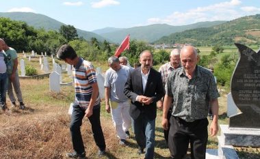 Delegacioni i Komunës së Gostivarit bëri homazhe në nder të ngjarjeve të 9 korrikut