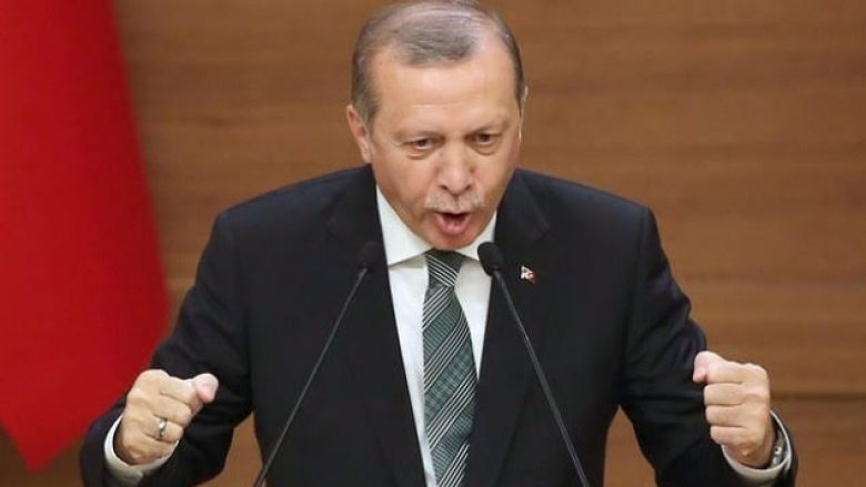 Media britanike e amerikane: Erdogan është arratisur nga Turqia për në Gjermani