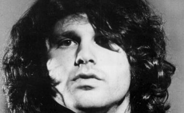 Jim Morrison, shpirti i lirë i përndjekur nga demonët që nuk vdes kurrë (Foto/Video)