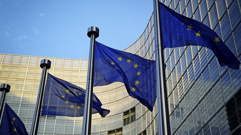 Komisioni Evropian do të vendos taksën 5 euro për shtetasit e Maqedonisë