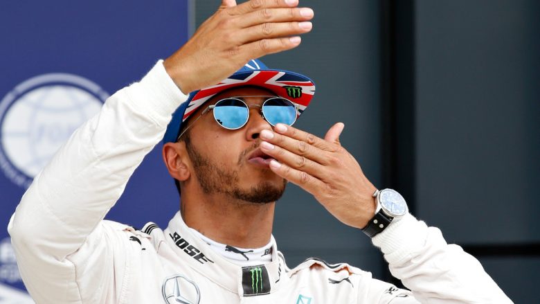 Mercedesi i Hamilton në ‘pole position’ për Çmimin e Madh të Britanisë