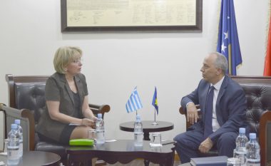 Kosova dhe Greqia shqyrtojnë eliminimin e barrierave në transport