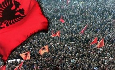 Ushtaraku bullgar: Maqedonia mund të bëhet tërësisht shqiptare