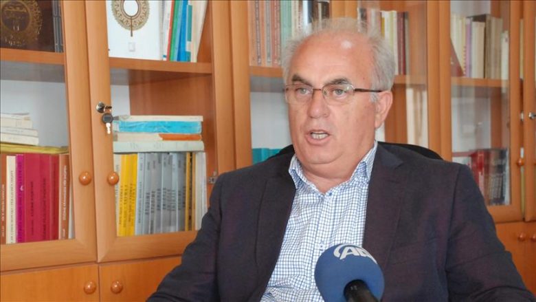 Një profesor i UP-së thotë që Qeveria e Kosovës të bëjë çka i thotë Turqia!