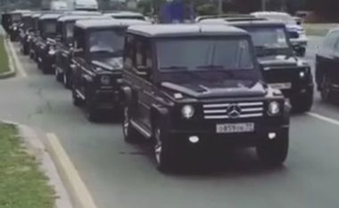 Agjentët rusë festuan diplomimin duke shëtitur me Mercedesa nëpër Moskë, por ky veprim nervozoi Putinin (Video)