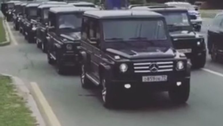 Agjentët rusë festuan diplomimin duke shëtitur me Mercedesa nëpër Moskë, por ky veprim nervozoi Putinin (Video)