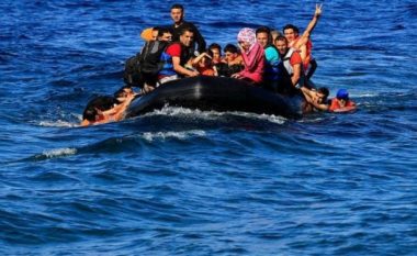 Kriza e emigrantëve, 22 të vdekur në një varkë në Mesdhe