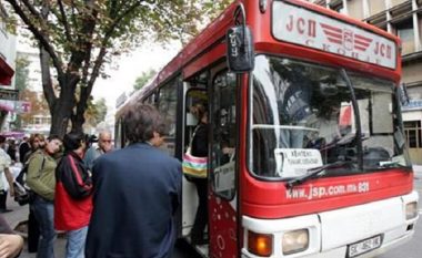 Një djalë është sulmuar në një autobus të NTP-së në Shkup