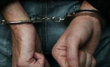 Arrestohen dy zyrtarë të Qendrës së regjistrimit të automjeteve në Gjilan