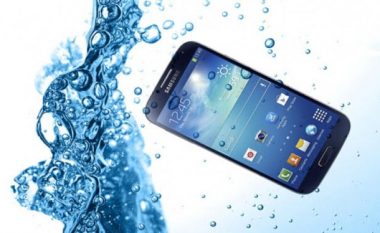 Samsung dështon ndaj testeve për rezistencë ndaj ujit