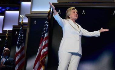 Clinton bën historinë si kandidatja e parë femër për president