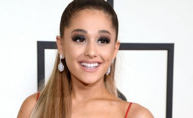 Ariana Grande me stil të ri flokësh, fansat e pëlqejnë ndryshimin (Foto)