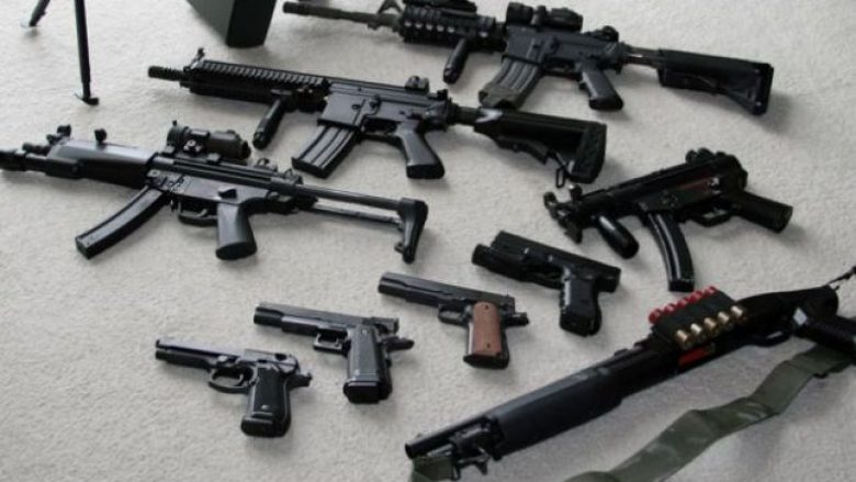 Kosovarët të rrezikuar nga numri i madh i armëve ilegale