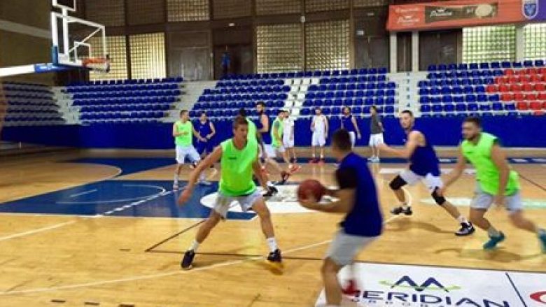 Përfaqësuesja e Kosovës në basketboll në vlugun e përgatitjeve
