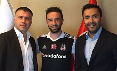 Gokhan Gonul prezantohet te Besiktasi