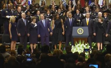 Bush trondit Amerikën, vallëzon gjatë shërbimit përkujtimor në Dallas (Video)