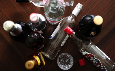 Alkooli shkakton shtatë lloje të kancerit