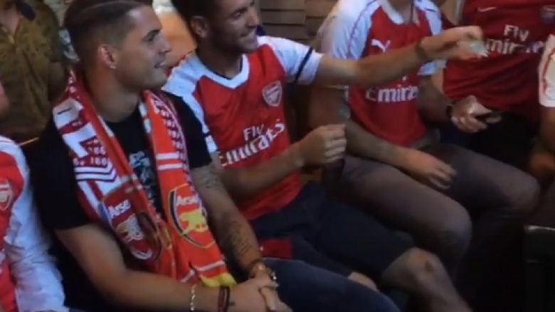 Granit Xhaka ia plotëson ëndrrën tifozëve shqiptarë të Arsenalit (Foto/Video)
