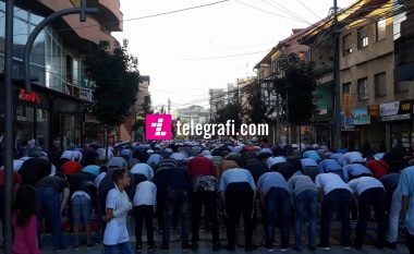 Vushtrria organizon faljen e namazit të Bajramit në qendër të qytetit (Foto)