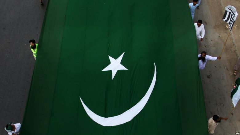 Pakistan: Raportohet edhe për një vrasje “për nder”