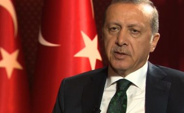 Erdogan shpall tre muaj gjendje të jashtëzakonshme në Turqi