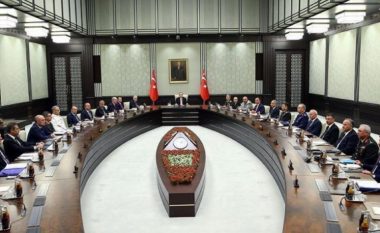 Përfundon takimi pesë orësh i Erdoganit, pritet vendimi i rëndësishëm
