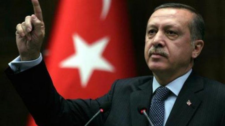 “Zbutet” Erdogan, tërheq të gjitha paditë për fyerje ndaj tij