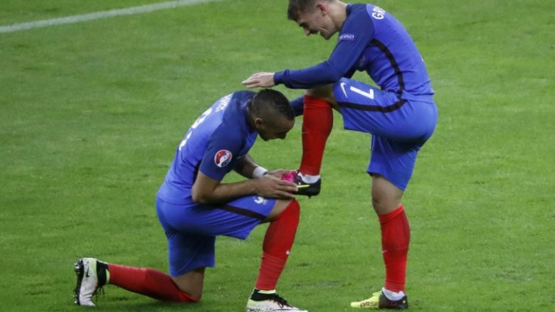 Tre francezë i prijnë garës për Këpucën e Artë të Euro 2016