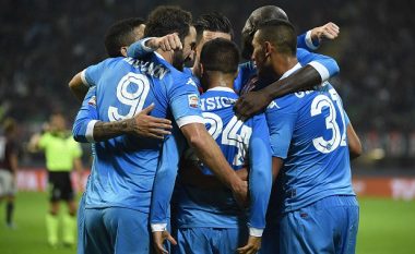 Napoli pritet të rinovojë me njërin nga futbollistët kryesorë