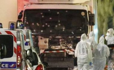 Terroristi i Nice u ekzekutua nga një femër (Video)