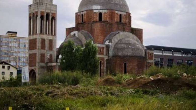 Stojanoviq kundër gërmimeve të Kisha Ortodokse në kampusin e UP-së (Video)
